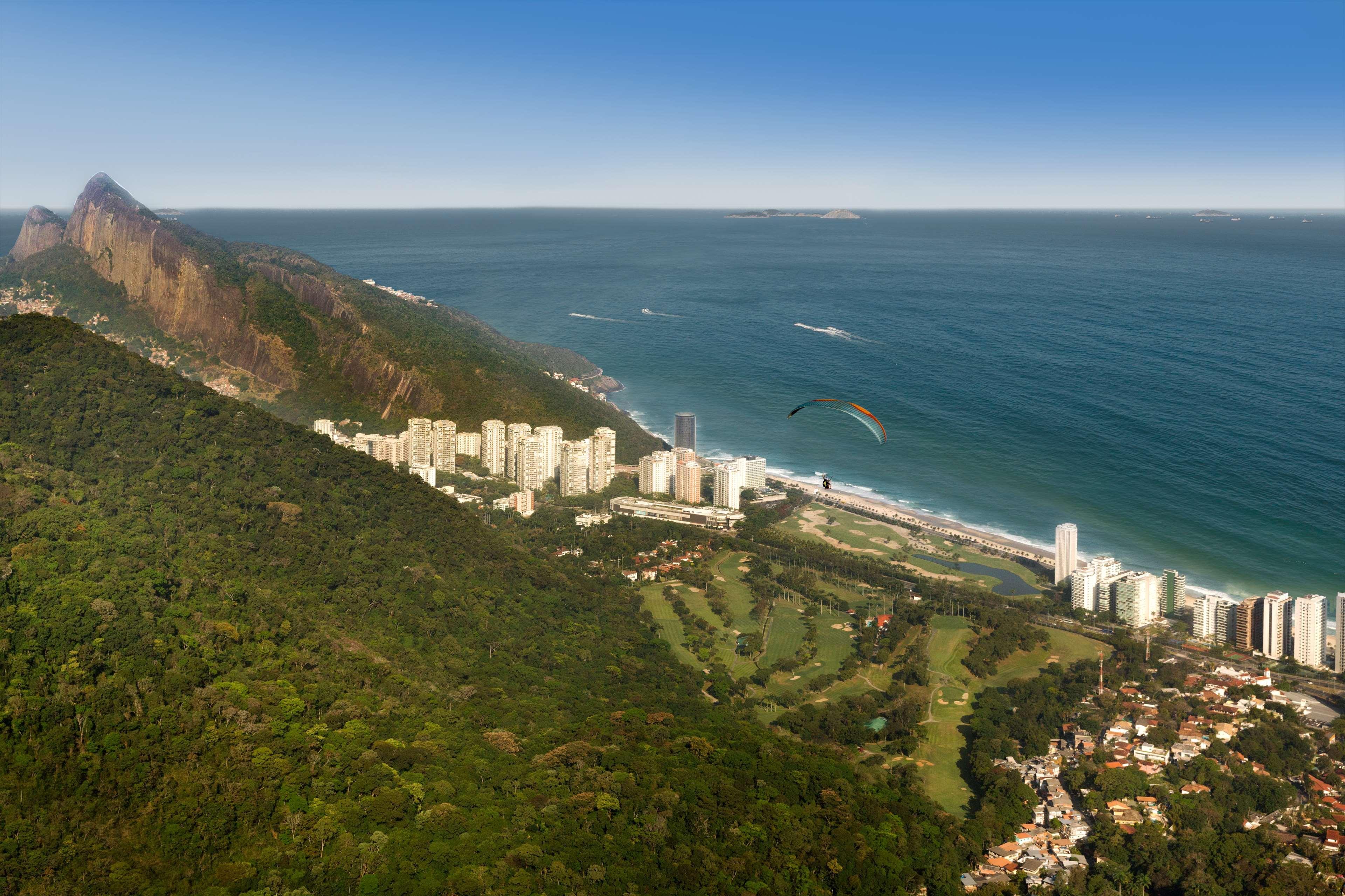 ฮิลตัน ริโอ เด จาเนโร โคปาคาบานา Hotel ริโอเดจาเนโร ภายนอก รูปภาพ Aerial view of the resort